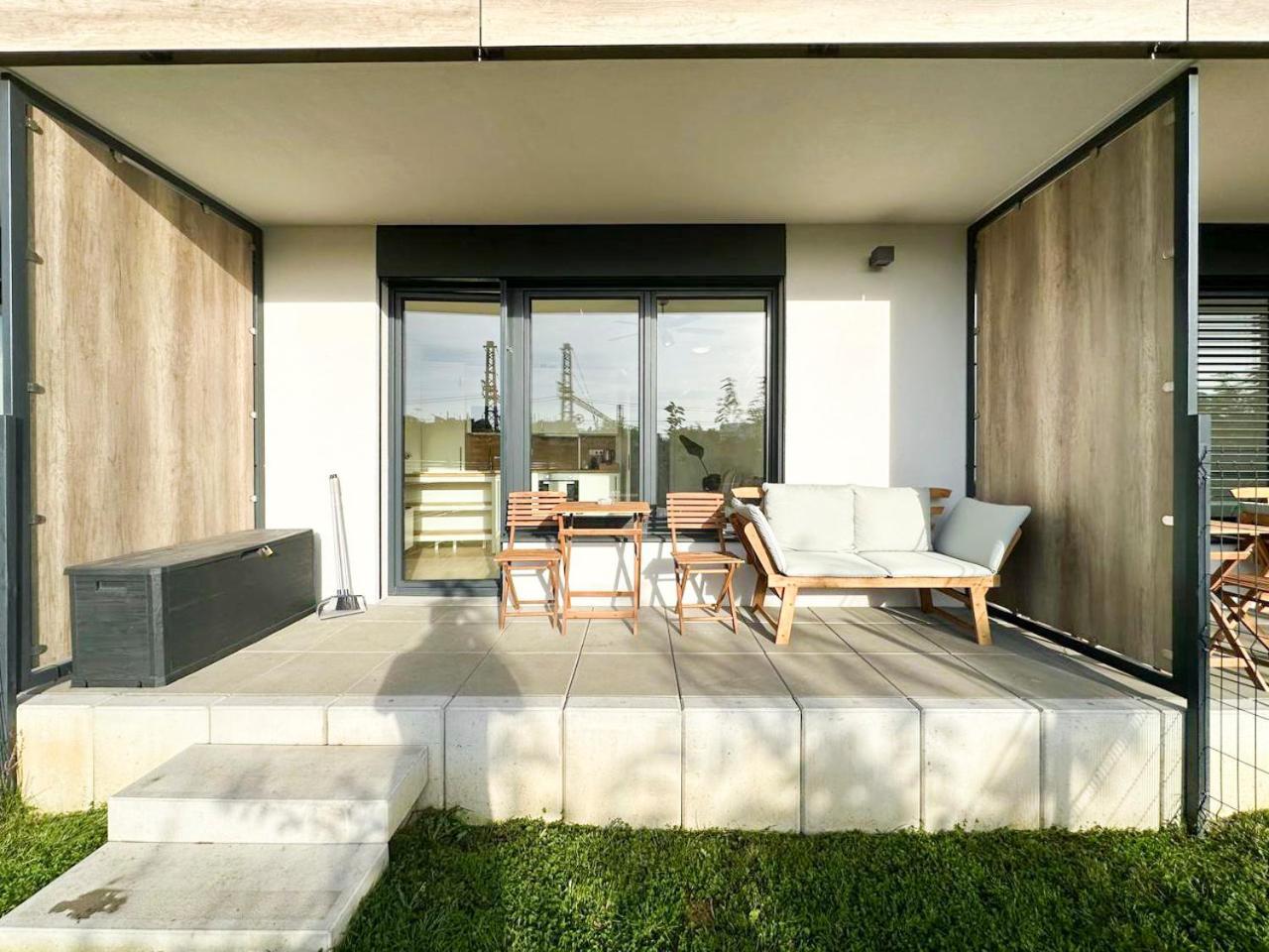 Vila Vinice Prague Luaran gambar