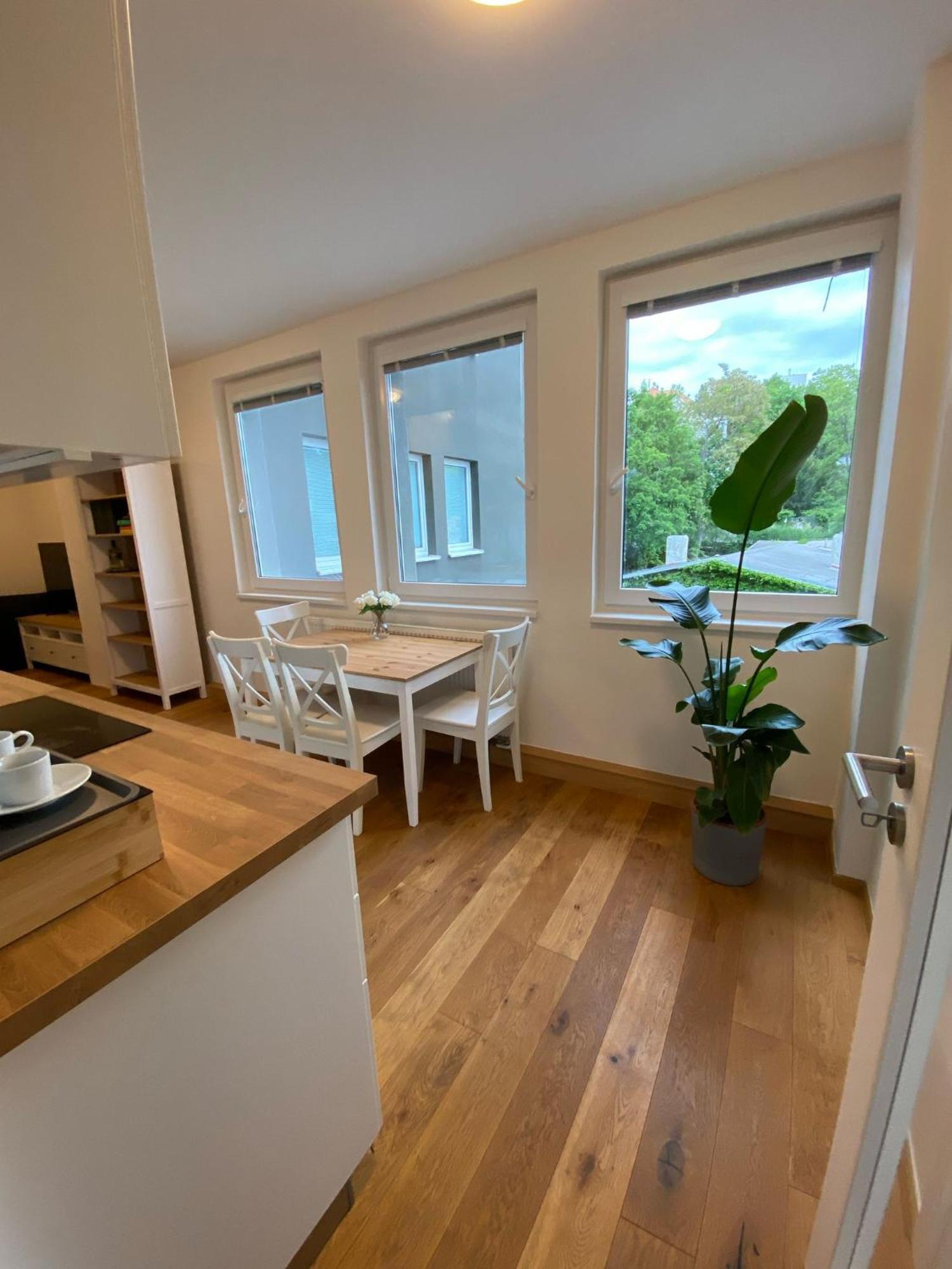 Vila Vinice Prague Luaran gambar